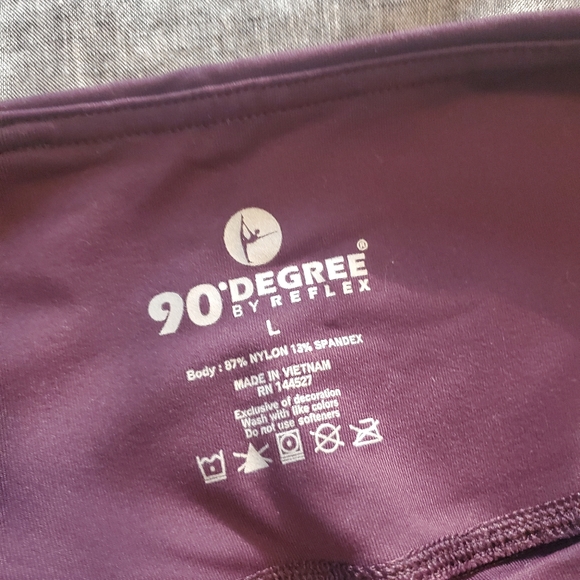 90 Degrees Leggings - Picture 2 of 2